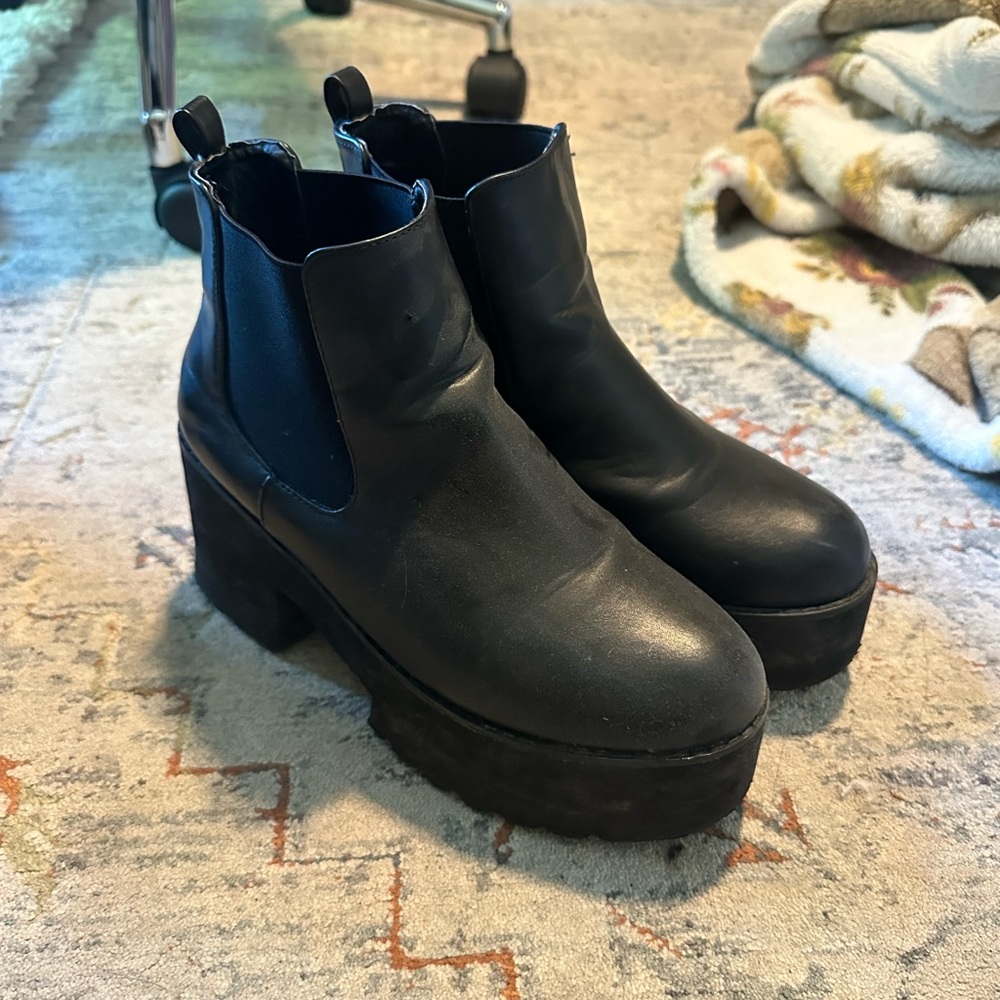 Nash Gal Black Boots